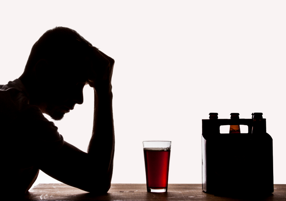 Jak alkoholik ukrywa picie?