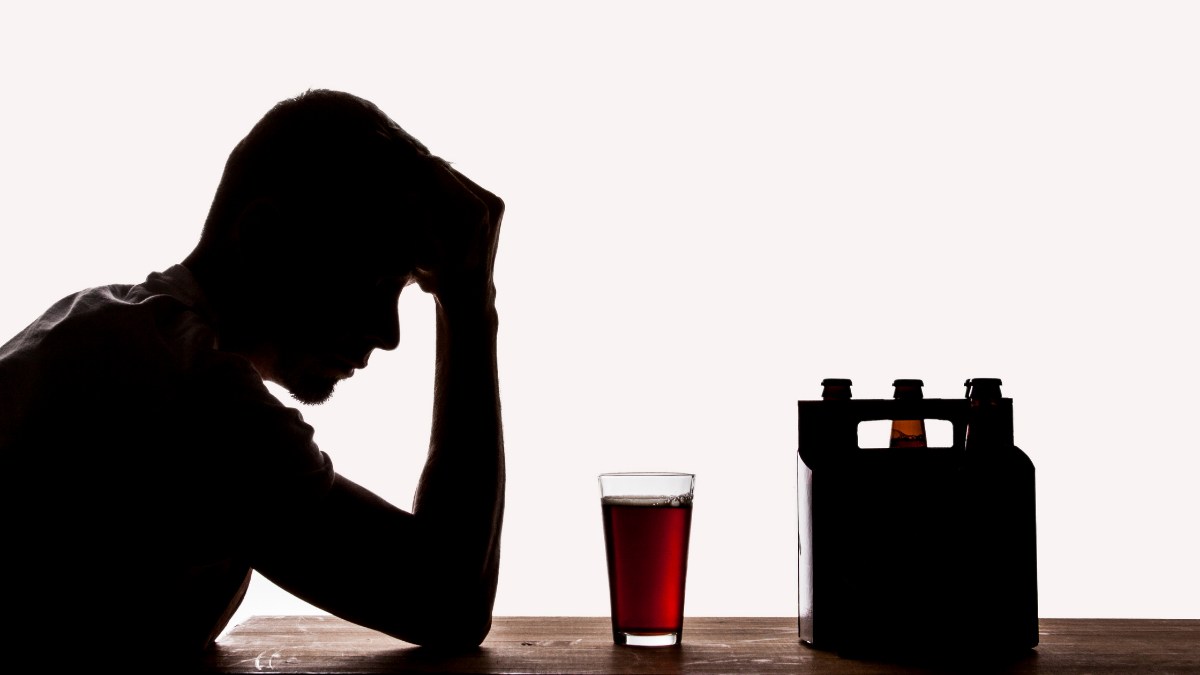 Jak alkoholik ukrywa picie?